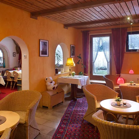 Landhotel Seeg Otel 3*